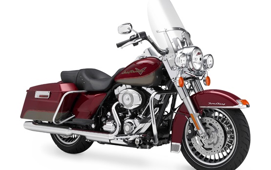 Harley-Davidson Road King - motorbike rental Zagreb