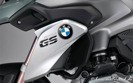 BMW R 1250 GS - rent bike Paris 