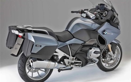 BMW R 1250 RT - motorbike rental in Paris