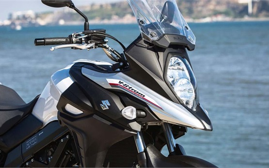 Suzuki V-strom 650cc - motorbike rental in Heraklion