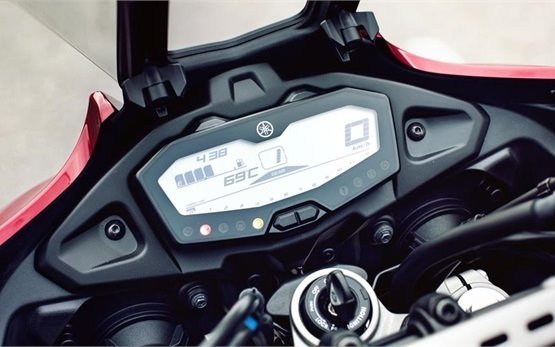 Yamaha Tracer 700cc - alquilar una motocicleta Estambul