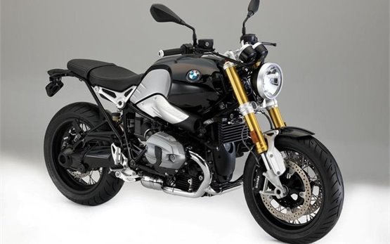 BMW R NINE T - мотоциклет под наем в Европа