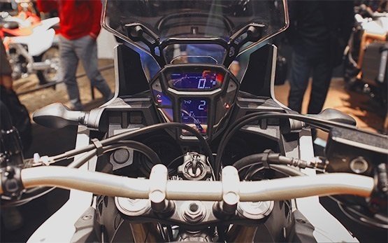 Honda CRF1000L AFRICA TWIN alquiler de motocicletas en Cannes