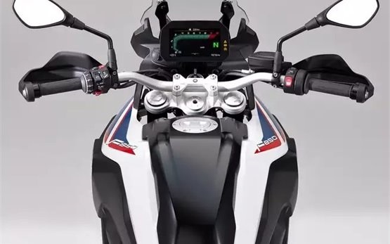 BMW F850 GS - alquiler de motos en Barcelona