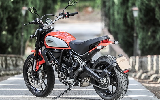 Ducati Scrambler Icon 803  - alquilar una motocicleta en Split