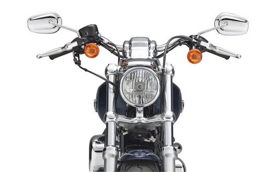 Harley Davison Sportster 1200 - alquilar una moto en Chipre