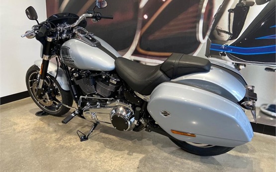 HARLEY-DAVIDSON SPORT GLIDE - alquilar una moto en Francia