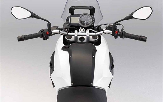 2012 БМВ 650 GS ТВИН аренда мотоцикла Крит - Ираклион