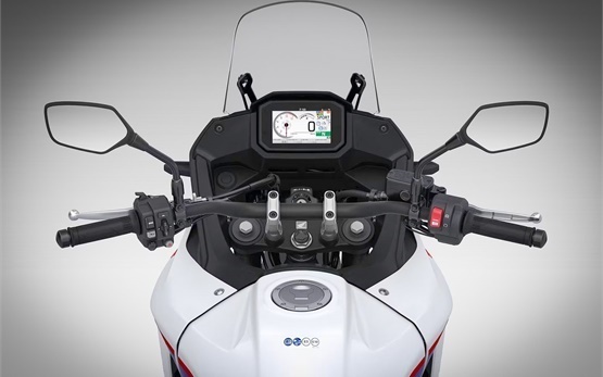 Honda Transalp 750cc motorradverleih in  Funchal