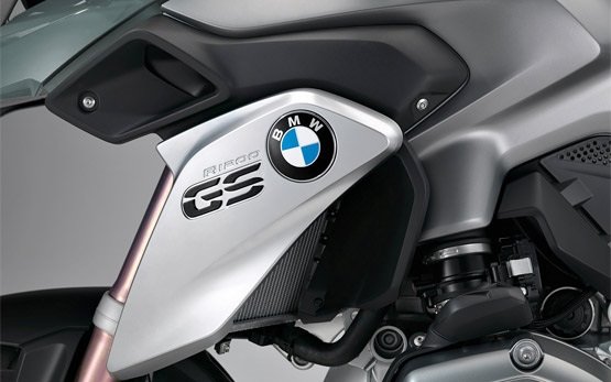 BMW R 1200 GS - rent a motorcycle in Athens