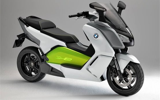 BMW C-evolution Electric скутер под наем в Париж