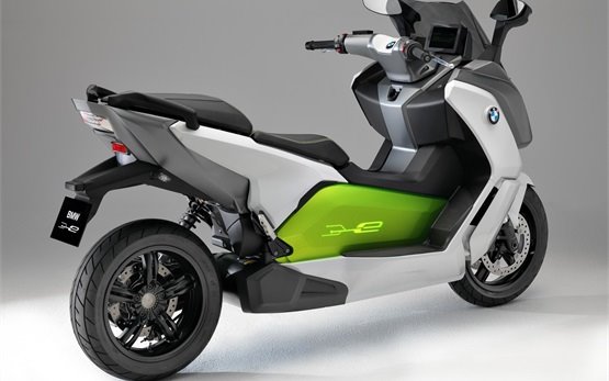 BMW C-evolution Electric alquiler de scooters en París