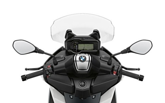 BMW C 400 GT - alquiler de scooter en Milán