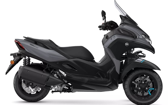 Yamaha Tricity 300cc - scooter rental in Lisbon