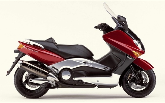 Yamaha T-Max 500 - Rollervermietung Moskau