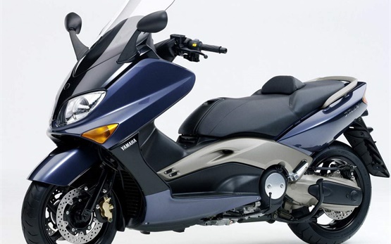 Yamaha T-Max 500 - Rollervermietung Moskau