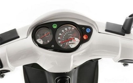 Aprilia Sportcity SR 125 GT - прокат скутеров Пальма-де-Майорка