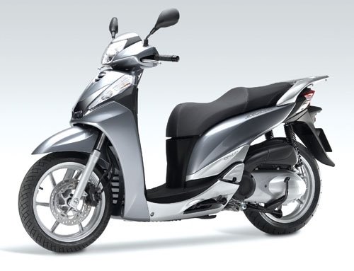 2011 Honda SH 300i - alquiler de scooters en Olbia