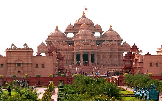 Delhi Akshardham Temple in Delhi