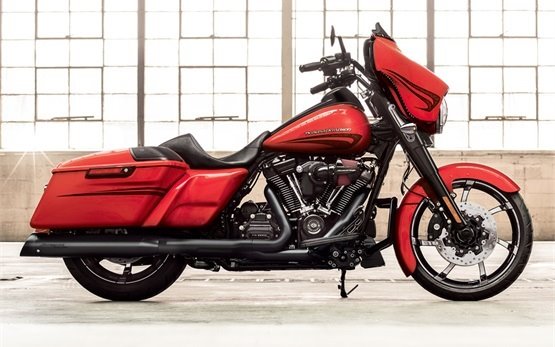 2016 Harley Davidson Street Glide - Motorradvermietung Malaga