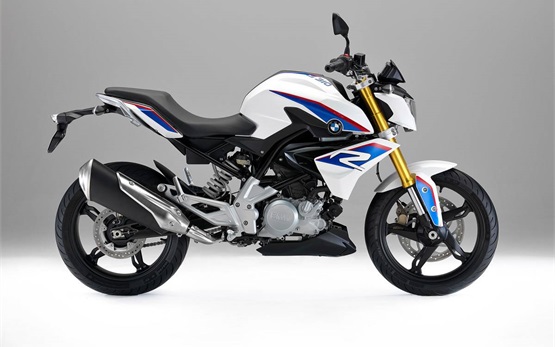 BMW G 310 R - наемане мотор Милано Италия