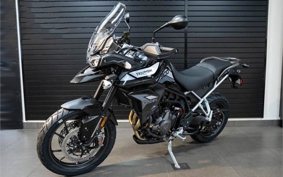 Triumph Tiger 900 GT PRO - аренда мотоцикла Женева