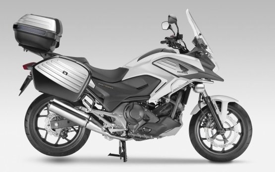Honda NC750X - мотоцикл напрокат в Порту, Португалии