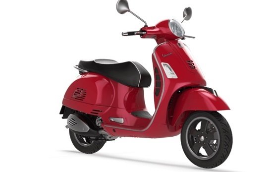Piaggio Vespa GTS - scooters para alquilar en Florencia