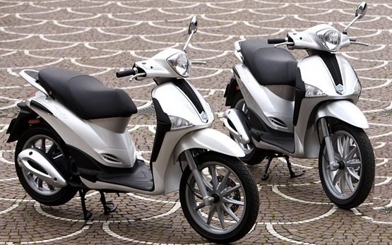 Piaggio Liberty 125 - alquiler de scooters en Florencia