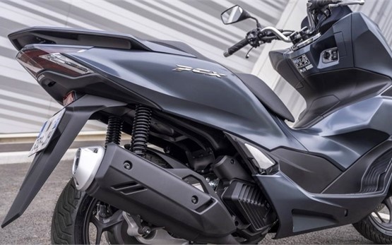 Honda PCX 125 - скутеры напрокат в Мадейра